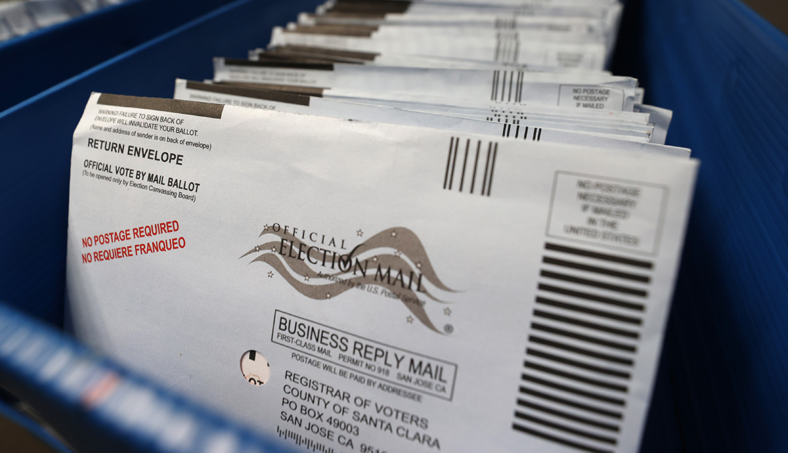 A close view of a USPS Intelligent Mail barcode printed on a mail piece