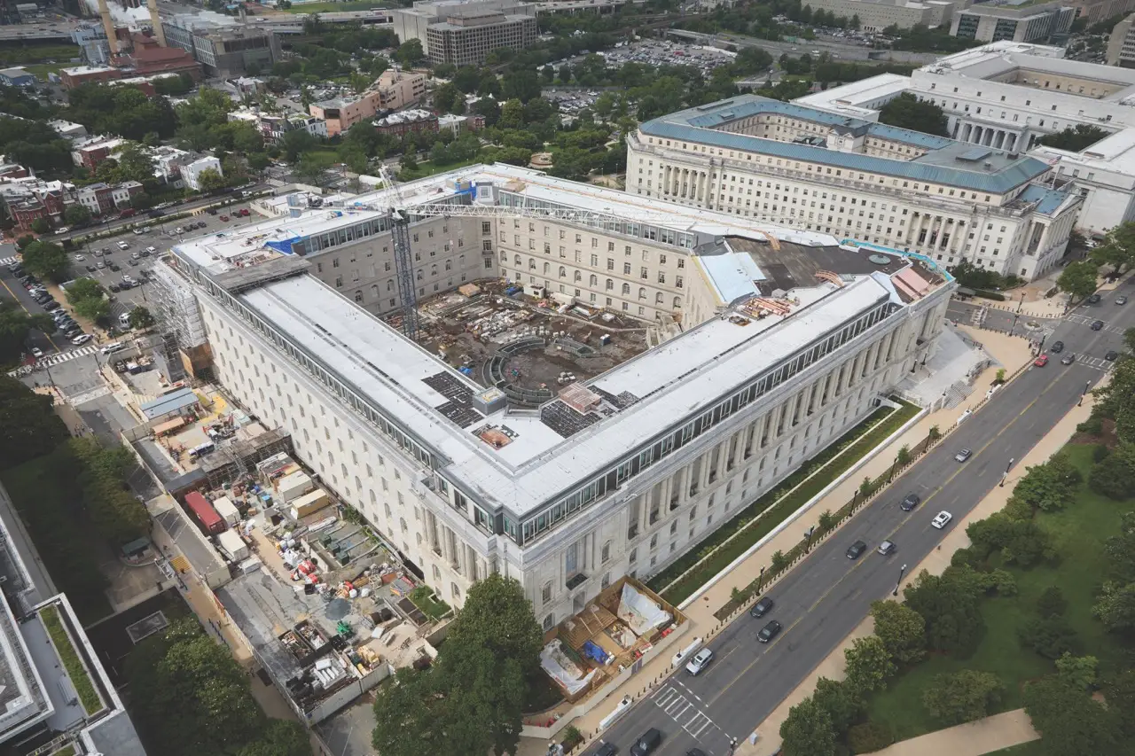 A photograph of the U.S. Capitol, home of Congress, in Washington, D.C.