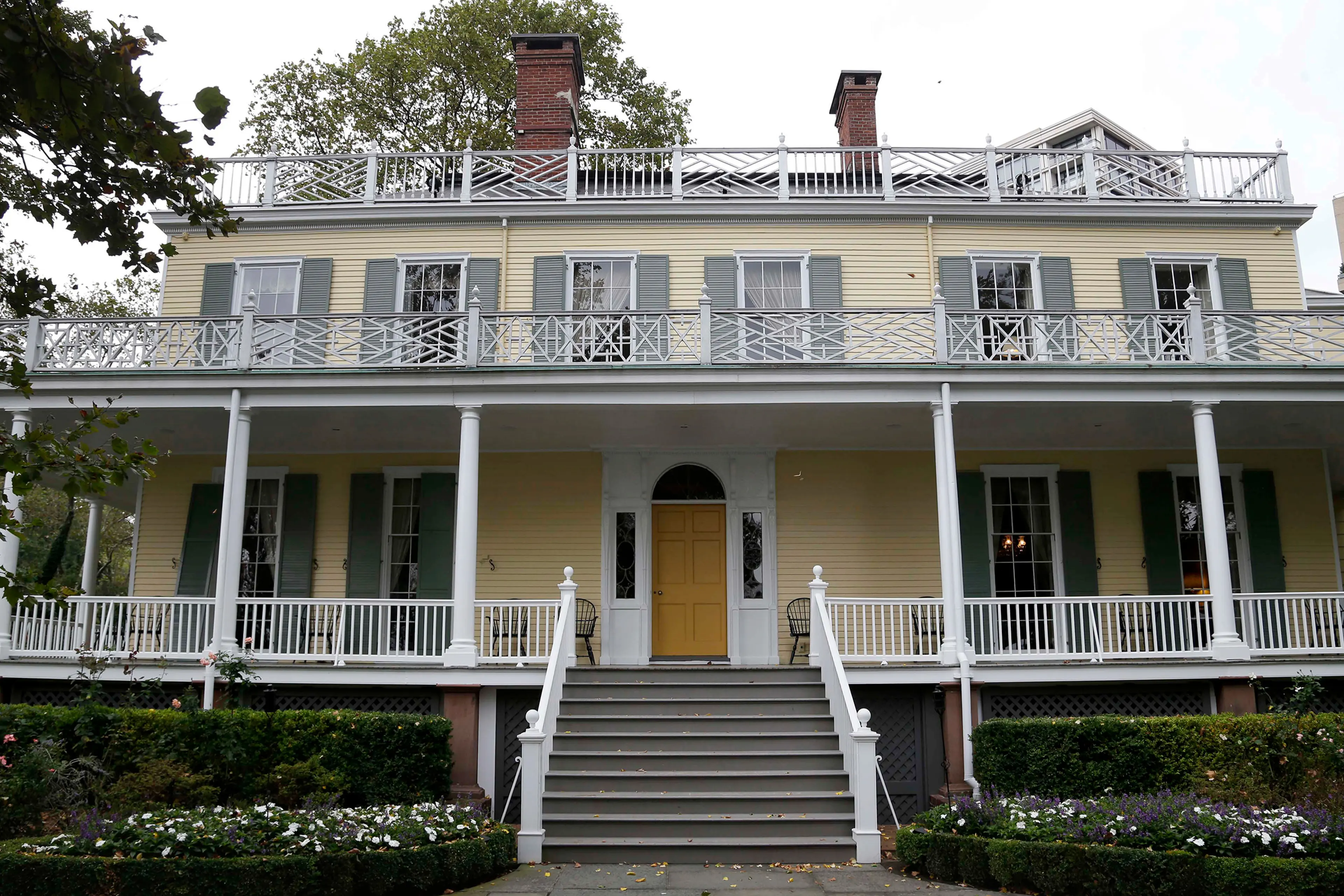 Gracie Mansion, the official residence of the New York City mayor, photographed from outside