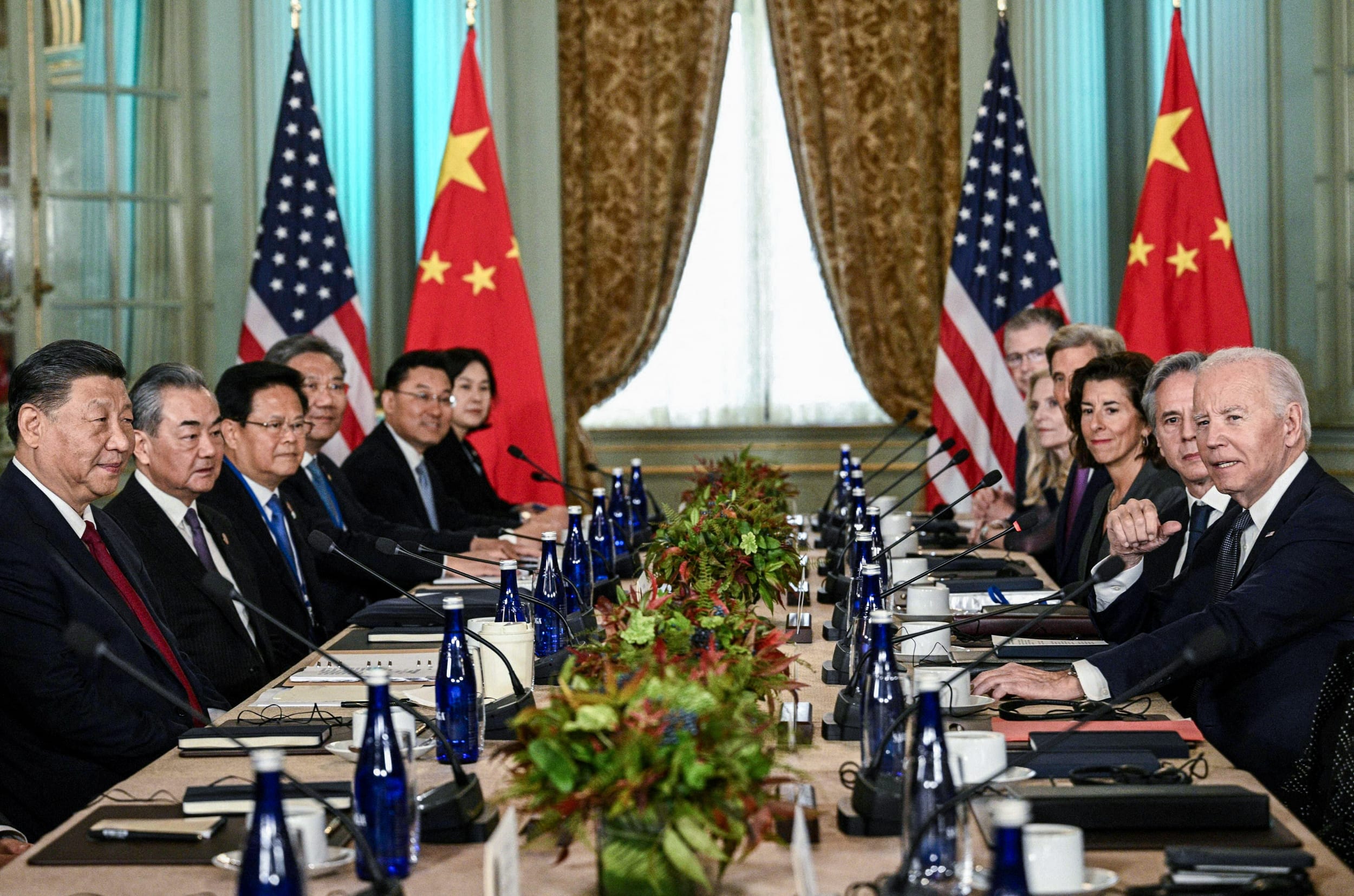 President Joe Biden and Chinese leader Xi Jinping meeting at a bilateral summit