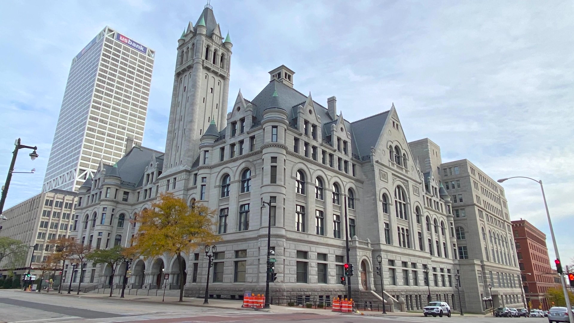 The Federal Building and U.S. Courthouse in Milwaukee, used by the U.S. District Court for the Eastern District of Wisconsin.