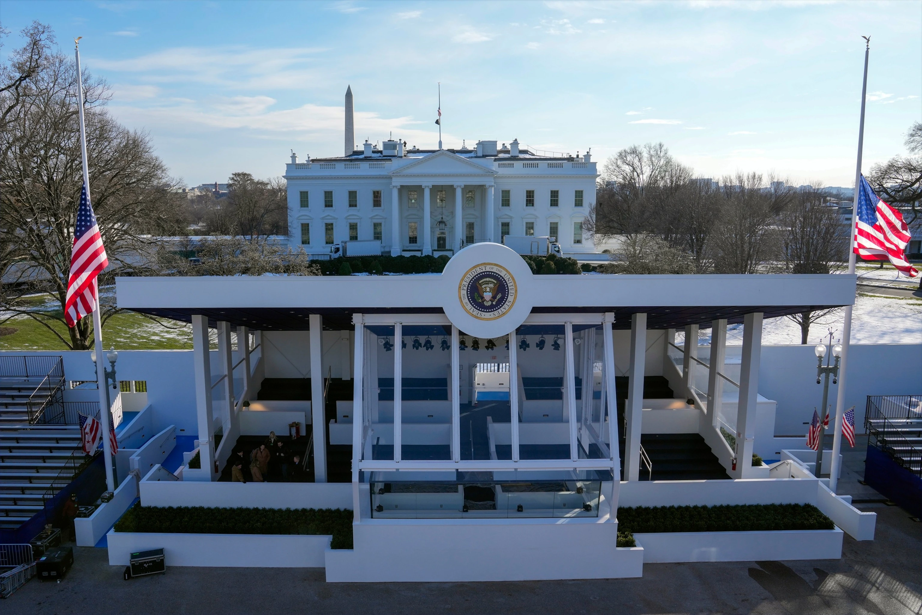 The White House seen from the North Lawn
