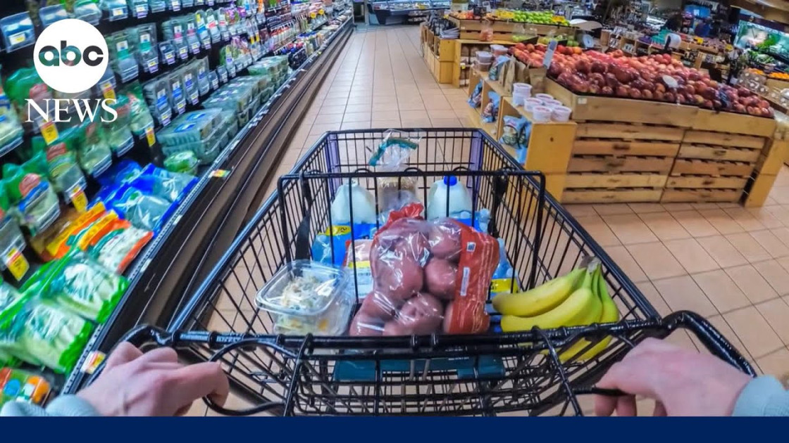 American families grocery shopping struggling costs