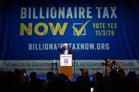 bernei sanders campaigning for billionaire tax