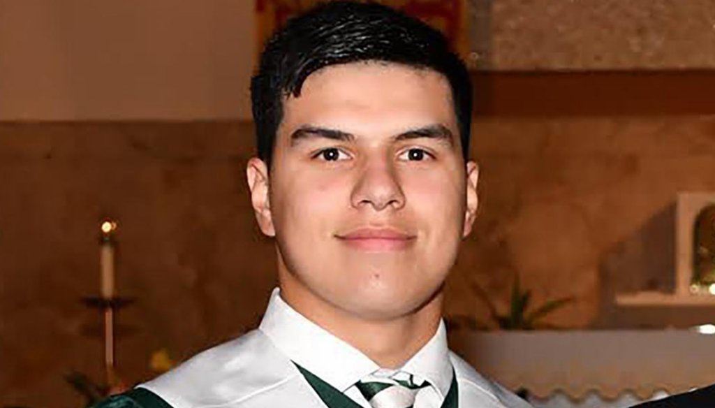 Durbin Urges DOJ to Probe Pizza Threats