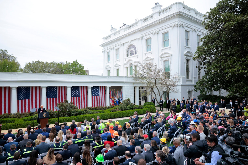 donald trump introducing tariffs in white house rose garden
