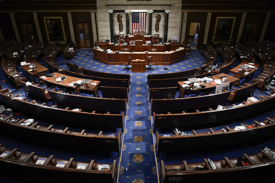 empty congressional chamber during recess