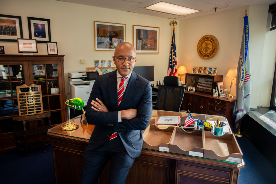 federal prosecutor office interior