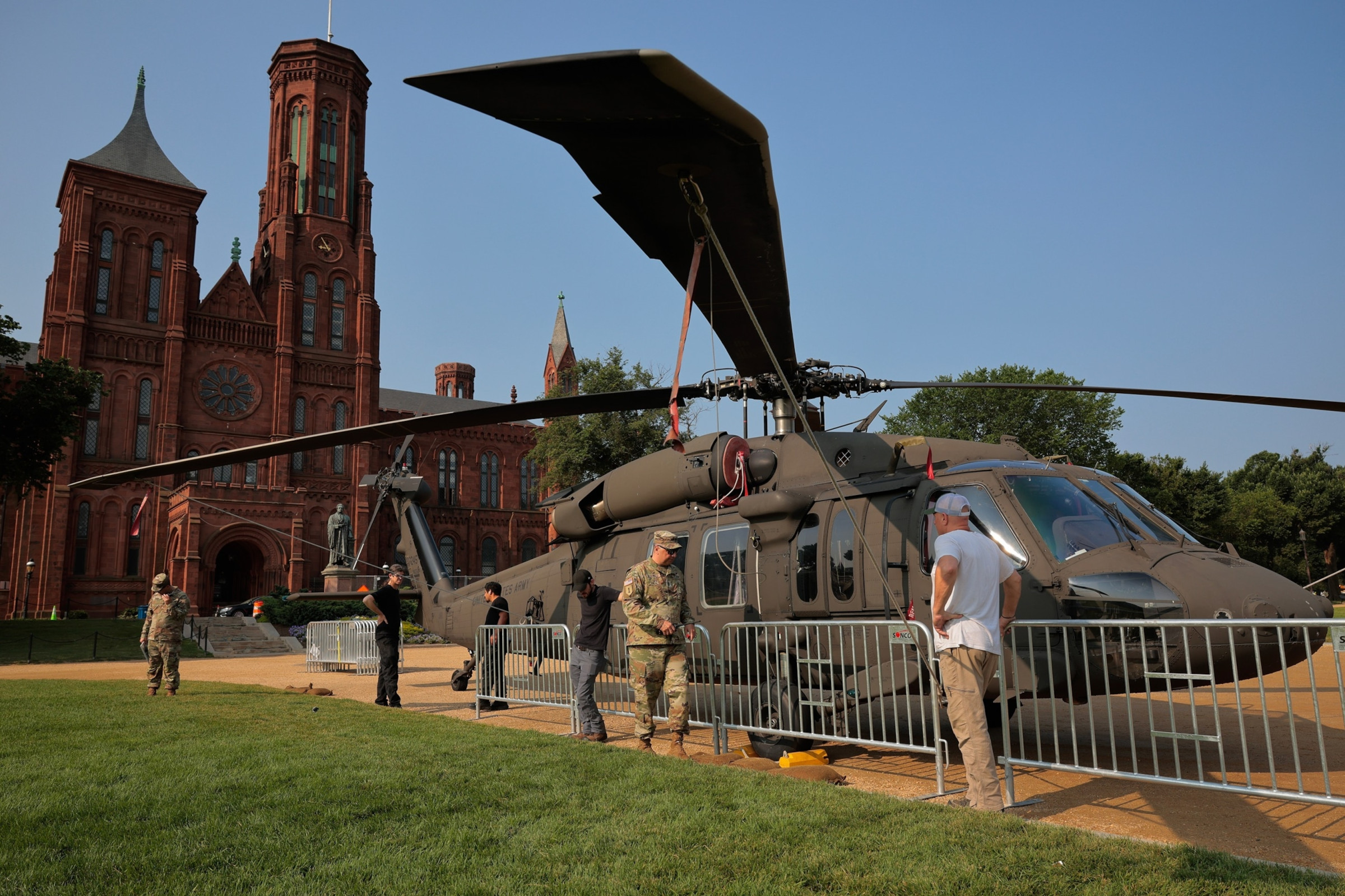 helicopters in washington for military parade