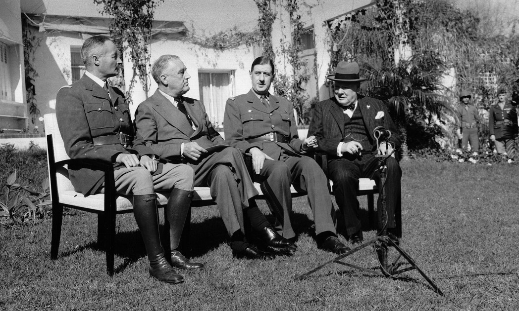 historical photo Franklin Roosevelt with military generals