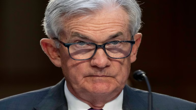 Fed Holds Rates Steady: Tariffs Cloud Path for American Wallets