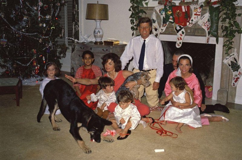 John F. Kennedy family Christmas photo 1962