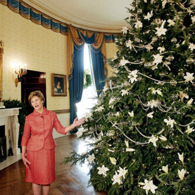 Laura Bush tangerine lime Christmas 2005