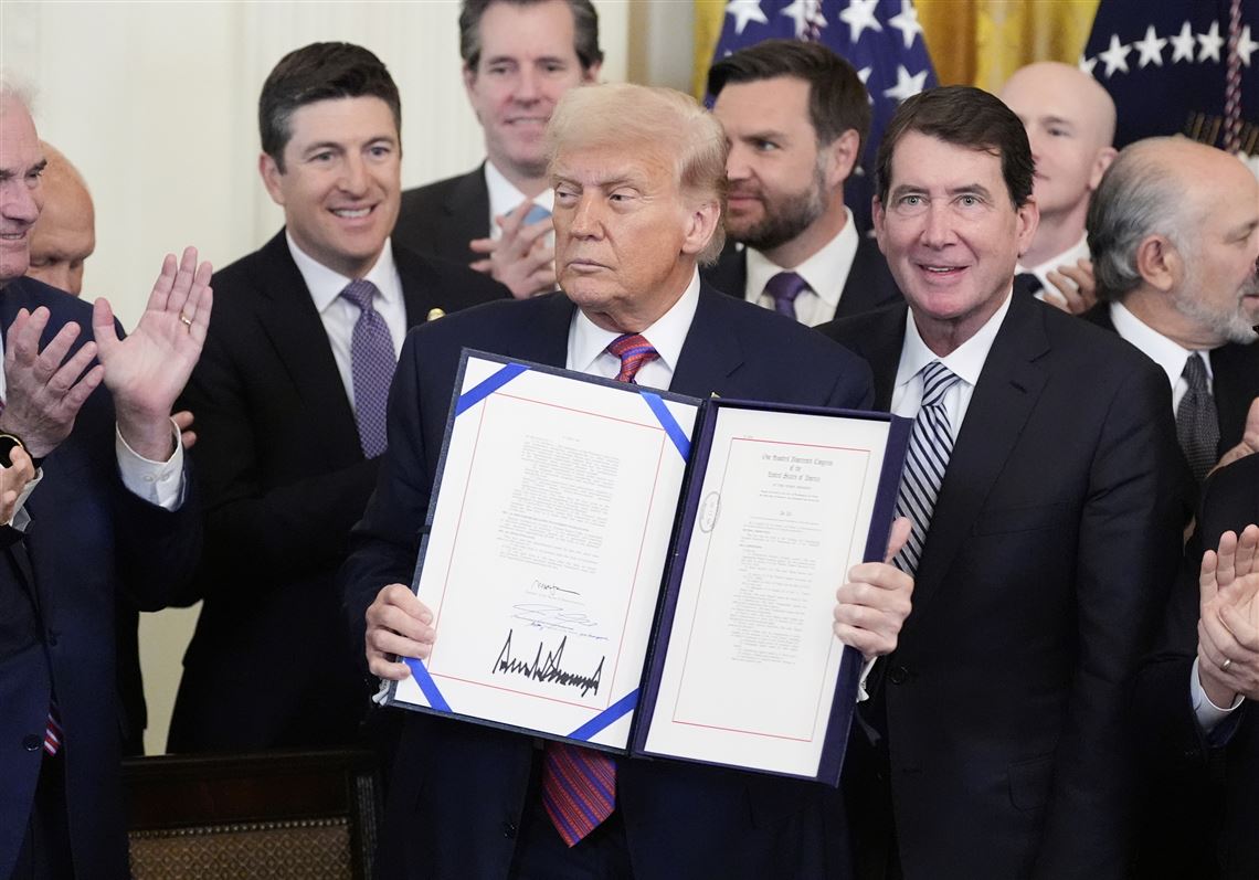 Trump Signs Bipartisan “GENIUS Act” Establishing First Major U.S. Regulations for Stablecoins