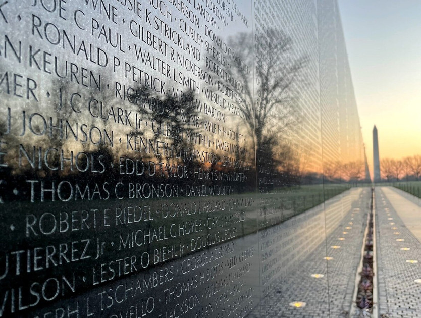 Vietnam War memorial wall Washington DC