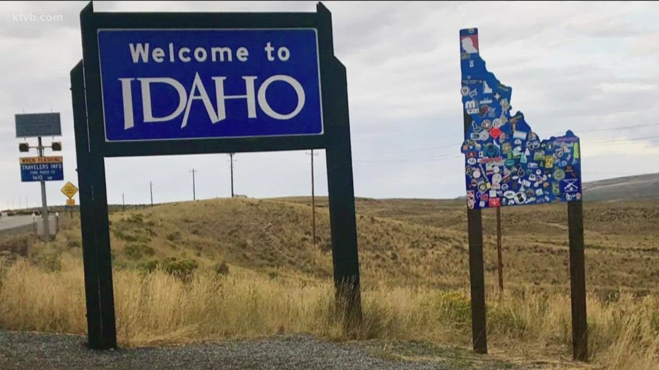 Idaho state line sign
