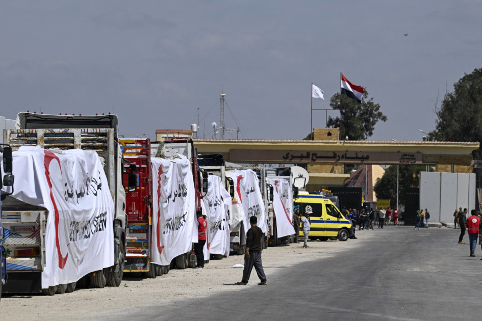 Gaza humanitarian aid trucks entering through checkpoint