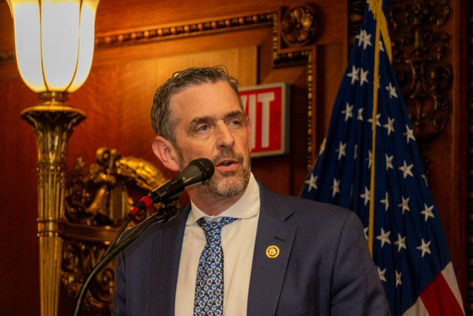 Representative Michael Rulli speaking at podium