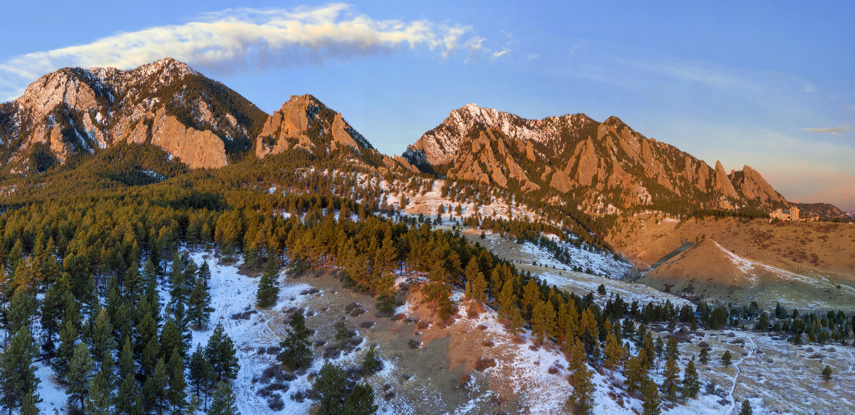 Boulder Colorado cityscape mountains