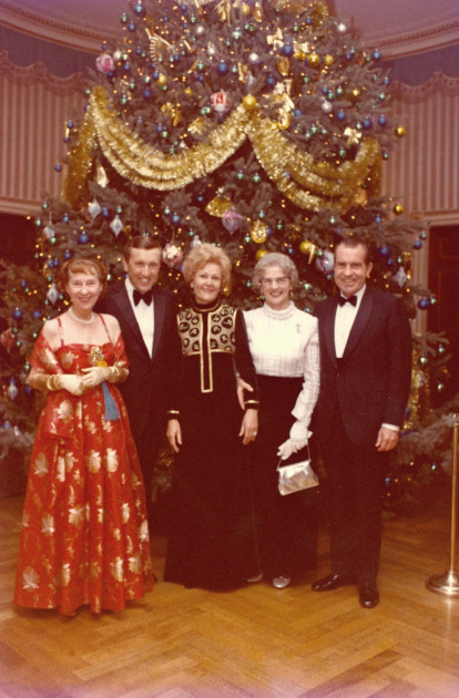 Mamie Eisenhower White House Christmas tree 1953